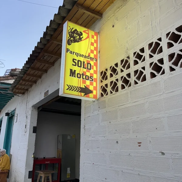 Parqueadero Solo Motos - destacada
